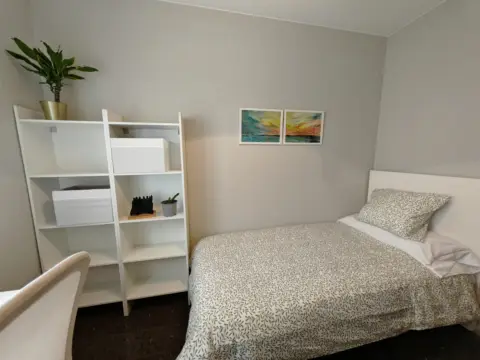 Habitación en calle de Fray Luis Amigo, 4