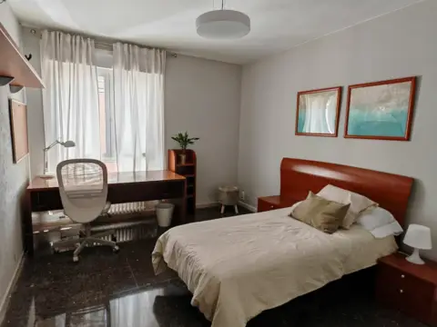 Habitación en calle de Fray Luis Amigo, 4