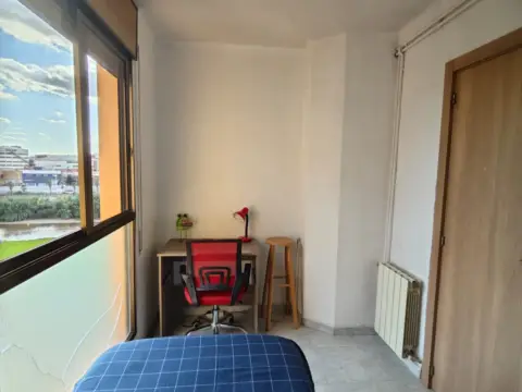 Habitación en Passeig de la Salzereda, 10
