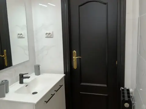 Habitación en calle de Trafalgar, 2