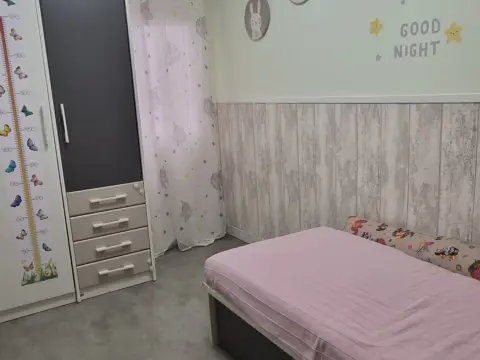 Habitación en Avinguda del Doctor Ramón Solanich i Riera, 25