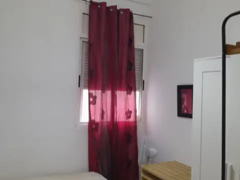 Habitación en calle de Luis Montoto, 50
