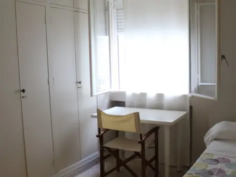 Habitación en Avenida de Reina Mercedes, 19