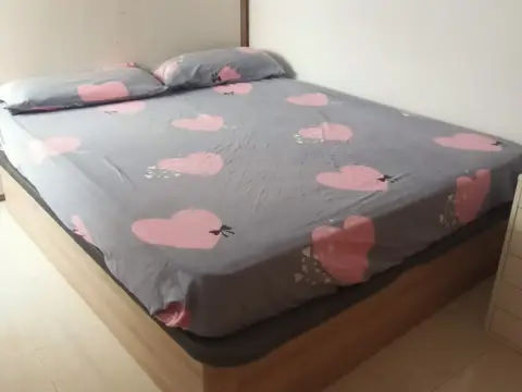 Habitación en Carrer de Canarias, 10