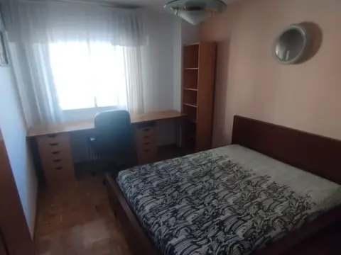 Habitación en calle del Chaparral, 3