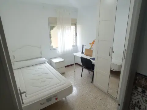 Habitación en Plaza de Gomila, 6