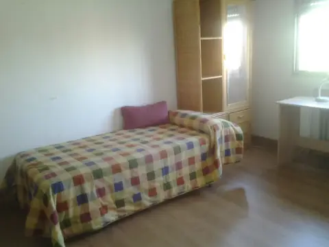 Habitación en calle de Luis Vives, 1