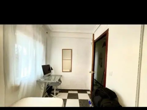 Habitación en calle Pacheco y Núñez del Prado, 36