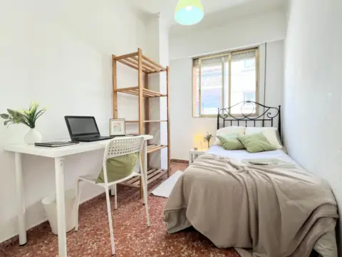 Habitación en Carrer de Vázquez de Mella, 2