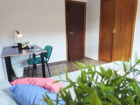 Habitación en Carrer d'Ibi, 1