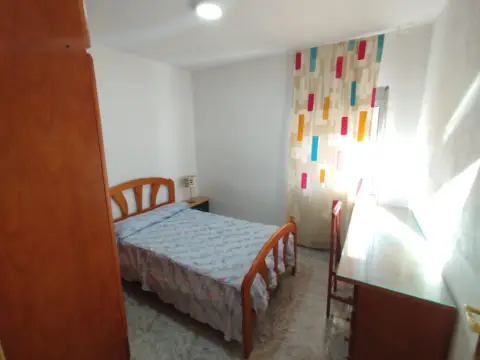 Habitación en calle de la República de Ecuador, 8