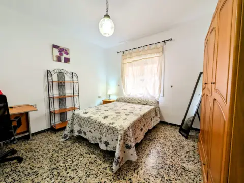 Habitación en calle Esperanza, 16