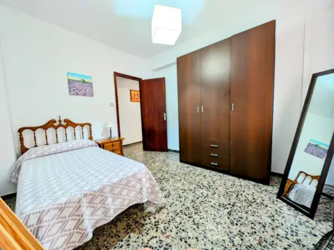 Habitación en calle Esperanza, 16