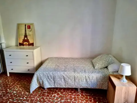 Habitación en Carrer de Maties Perelló, 60