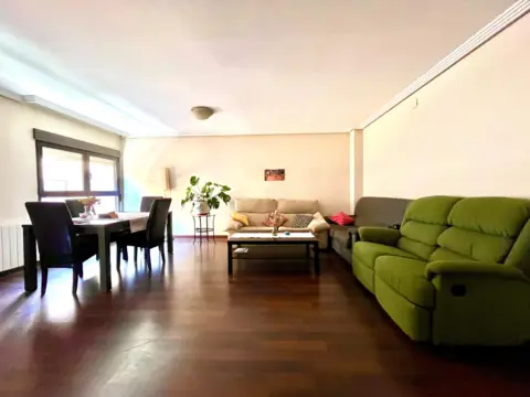 Habitación en calle del Pintor Cabrera, 19