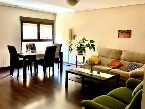 Habitación en calle del Pintor Cabrera, 19