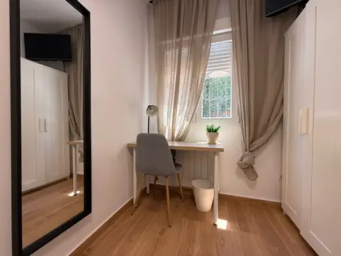 Habitación en calle Sánchez Morate, 13