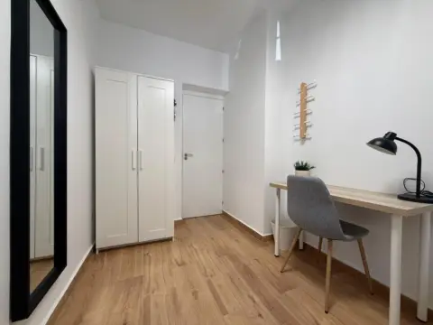 Habitación en calle Sánchez Morate, 13