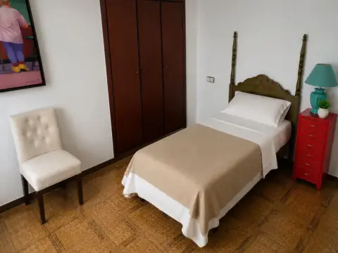 Habitación en Carrer de Monturiol, 7