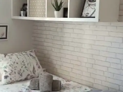 Habitación en Plaza de Tordesillas, 2