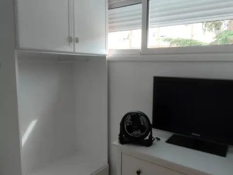 Habitación en Carrer d'Eduard Toda, 41