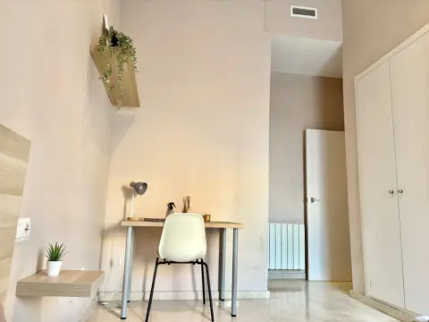 Habitación en calle del Conde de Altea, 32