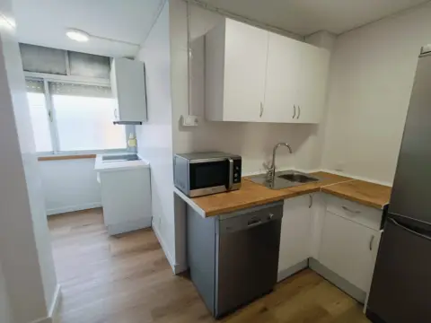 Habitación en calle de Buenos Aires, 25
