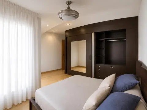 Habitación en calle de Manuel de Falla, 4