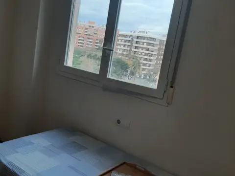 Habitación en Carrer del Marquès de San Juan, 32