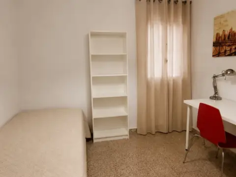 Habitación en calle Bailén, 46