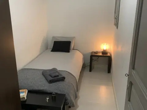 Habitación en Carrer de la Indústria, 200