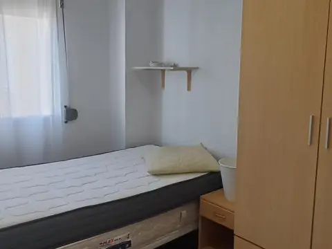 Habitación en Carrer del Doctor Fleming, 11