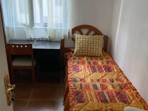 Habitación en calle de San Quintín, 18