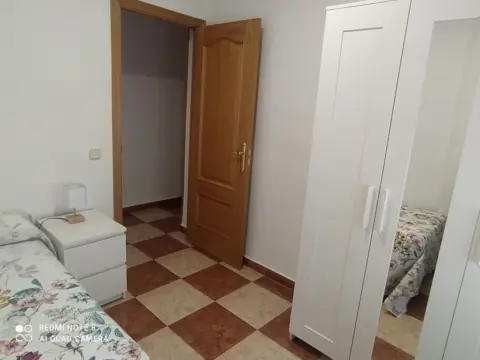 Habitación en calle Maestro Turina, 5
