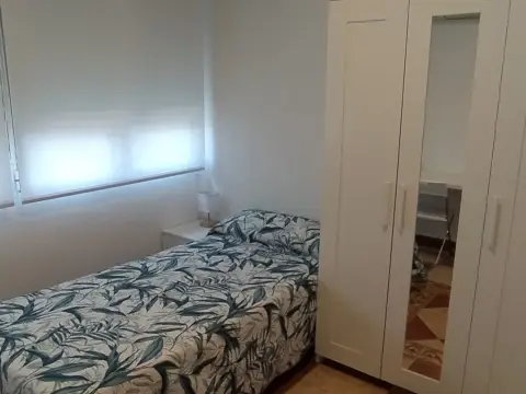 Habitación en calle Maestro Turina, 5