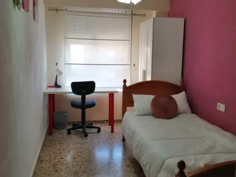 Habitación en Carrer de la Mare Ràfols, 1