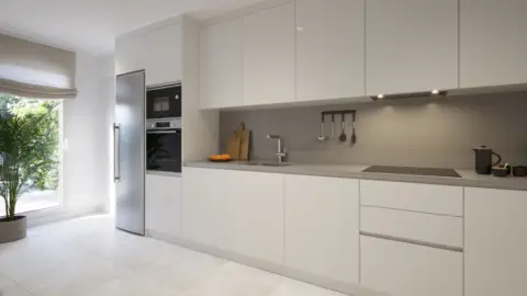 Chalet en calle Padre Chaminade, Esquina C/ Pomelo y Esquina C/ Pa,  S/N