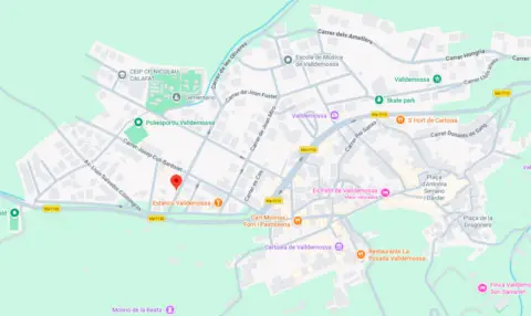 Casa adosada en calle Bartomeu Ferrà,  7