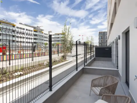 Piso en calle Valle de Bustarviejo,  11