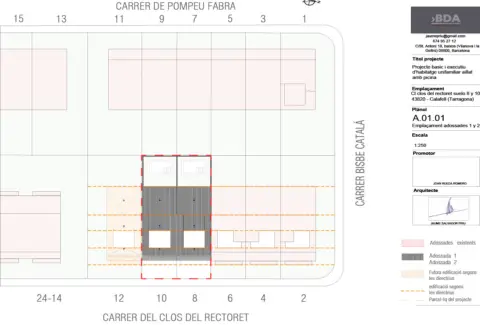 Casa adosada en Carrer Clos del Rectoret, 8