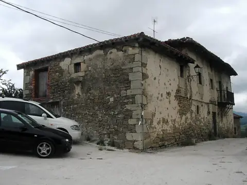 Casa en calle Partearroyo