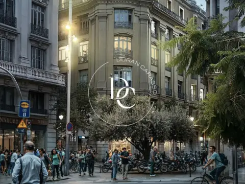 Ático en Carrer Comtal, 32