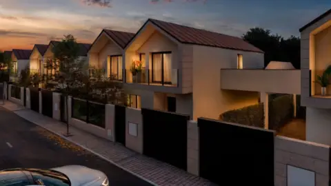 Casa adosada en Avenida de Miraflores de la Sierra, 2