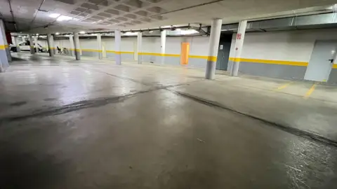 Garaje en calle Carlos Cano,  10