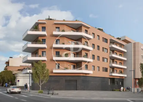Últimas viviendas de obra nueva con piscina y parking en Montcada i Reixac