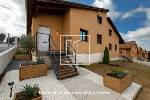 Casa adosada en calle Encina Ituero y Lama,  S/N