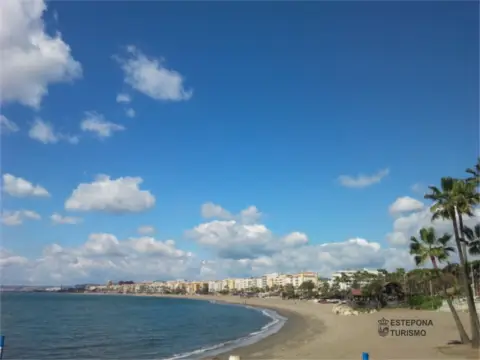 Apartamento en Avenida del Arte (Urbanización Estepona Golf),  S/N