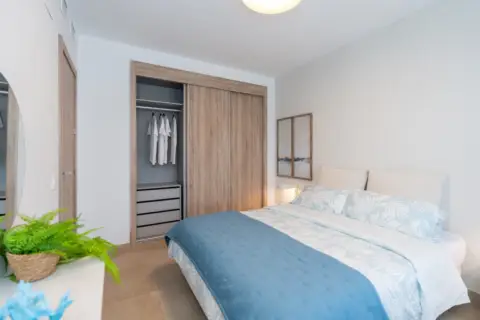 Apartamento en Avenida del Arte (Urbanización Estepona Golf),  S/N