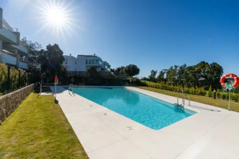 Apartamento en Avenida del Arte (Urbanización Estepona Golf),  S/N