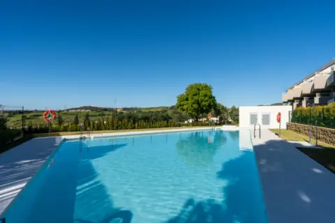 Apartamento en Avenida del Arte (Urbanización Estepona Golf),  S/N